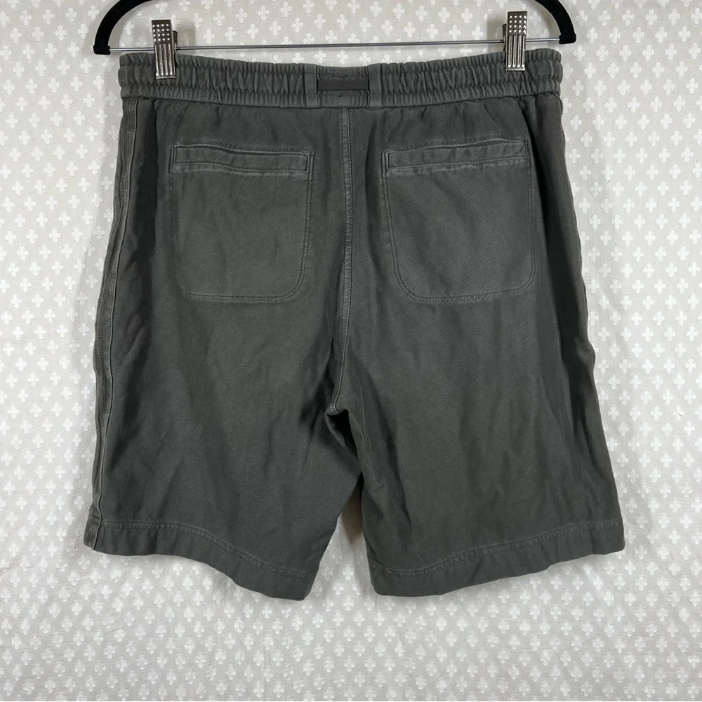 Athleta Dark Grey Farallon Burmuda Shorts‎